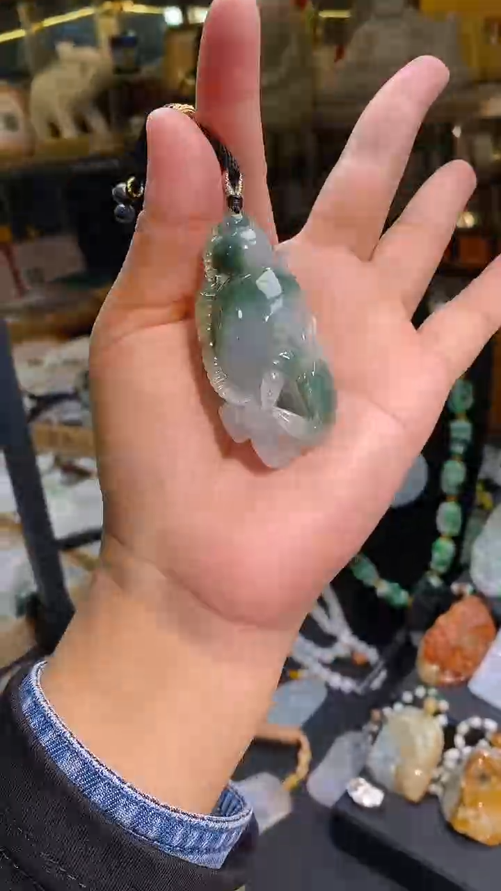 【闪购商品】翡翠颈饰未镶嵌挂件