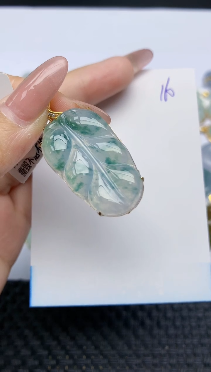 【闪购商品】翡翠颈饰18K金镶嵌天然A货翡翠 160