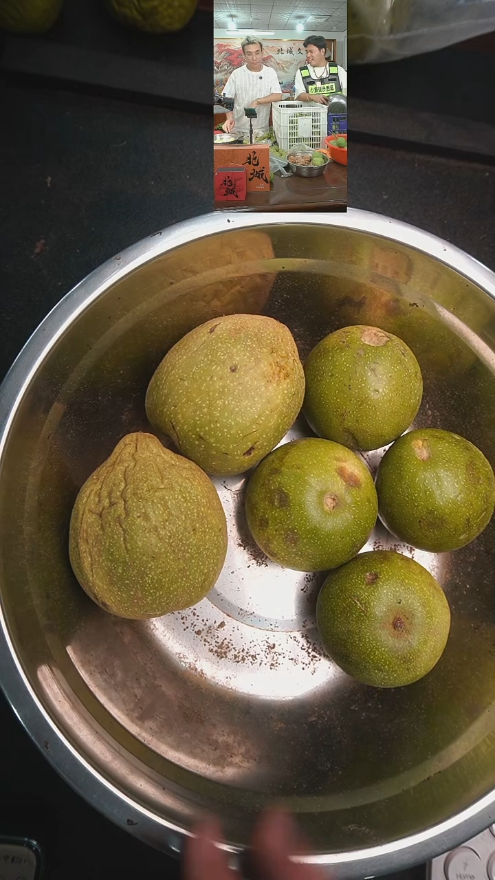 文玩核桃把件青皮鸡心2个大果盘6个（售出不退不换）