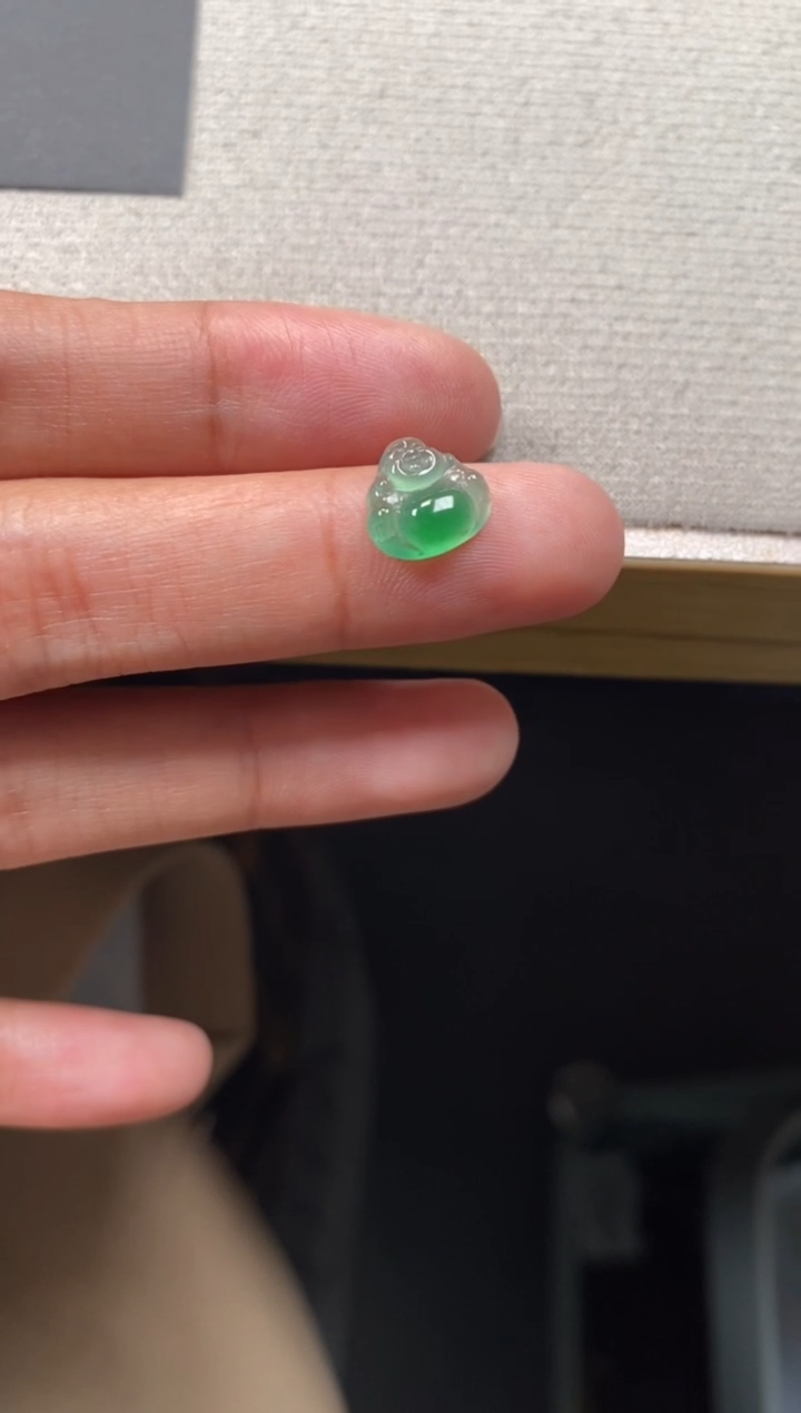 【闪购商品】翡翠未镶嵌颈饰翡翠冰晴佛公