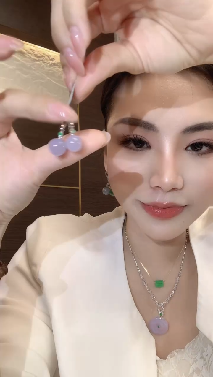 吊坠(不含链)18K金镶嵌翡翠A13 紫货有一定色差多样性发一件