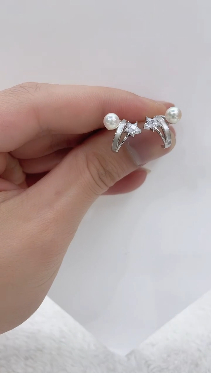 【闪购商品】海水珍珠耳饰银S925镶嵌海水珍珠耳饰