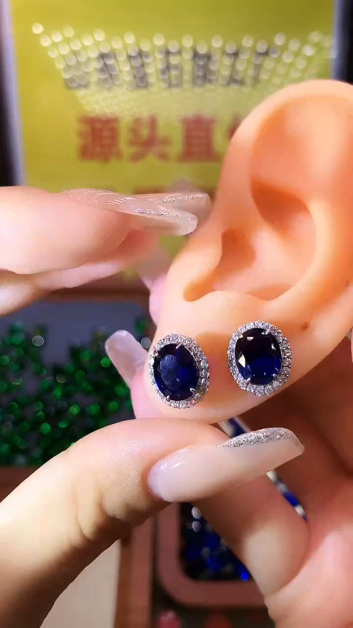 蓝宝石耳饰银S925镶嵌........