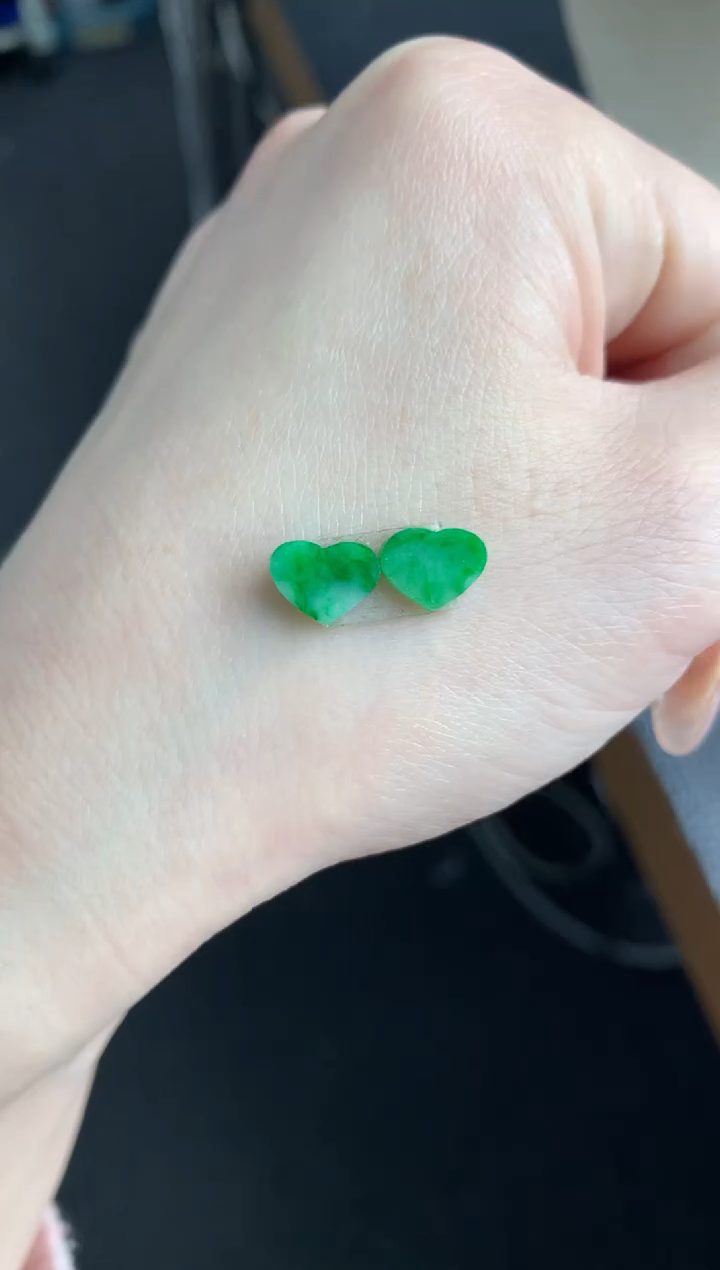 【闪购商品】定制翡翠未镶嵌一对爱心
