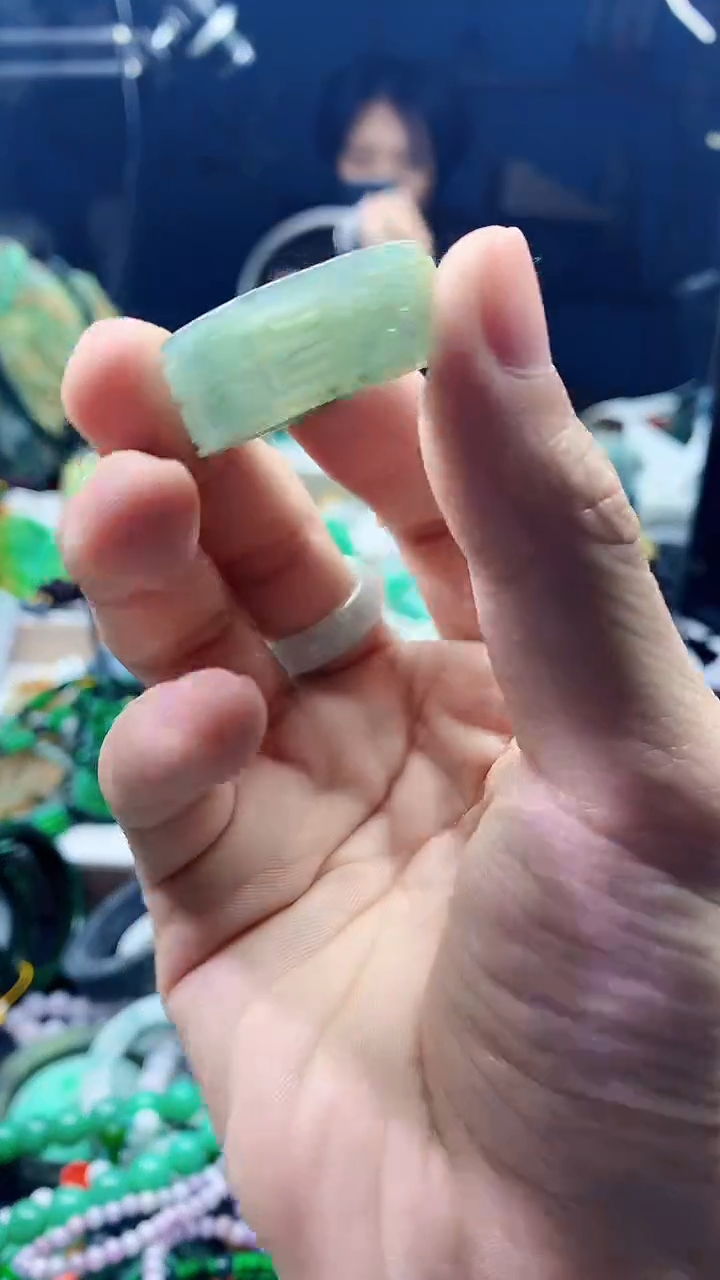 颈饰未镶嵌翡翠天然缅甸a货翡翠