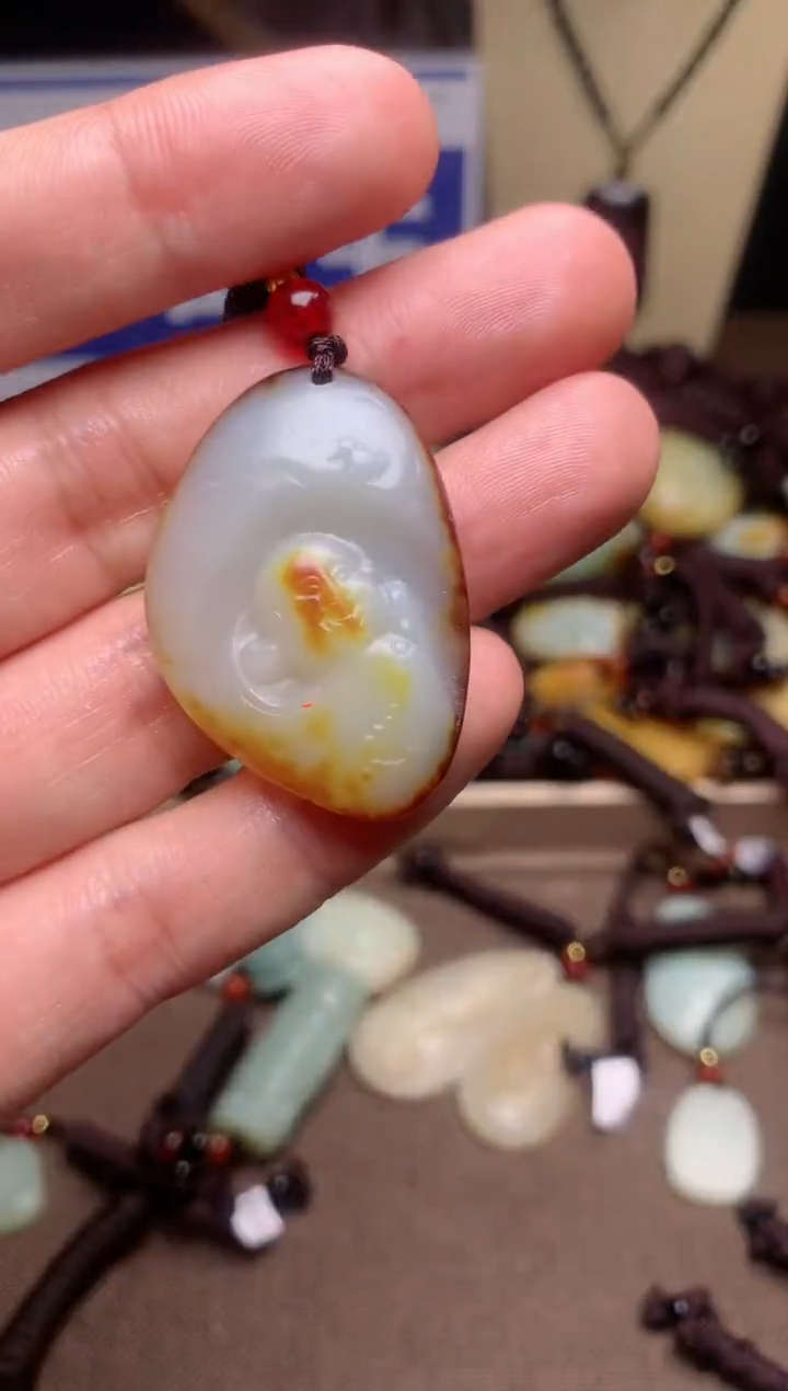 【闪购商品】和田玉颈饰未镶嵌1