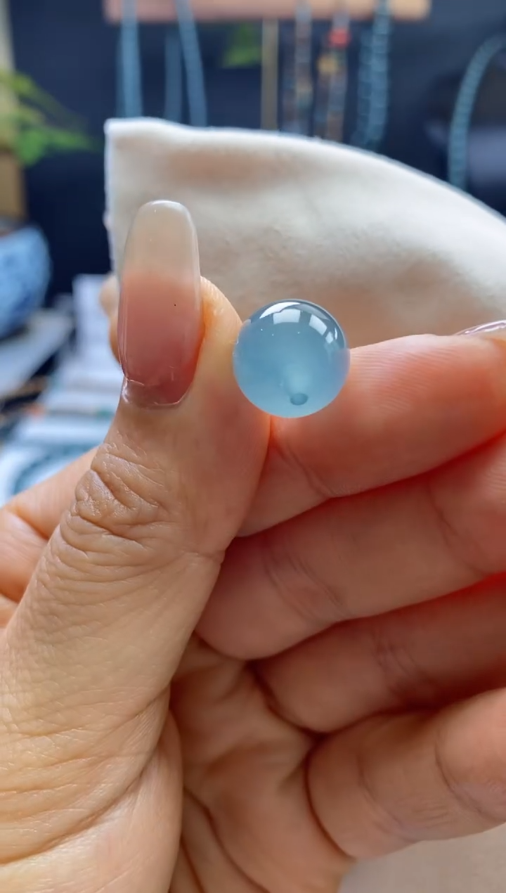 翡翠未镶嵌颈饰0784284091