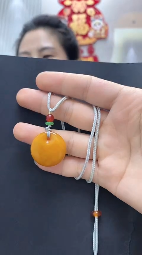 【闪购商品】琥珀裸石未镶嵌蜜蜡锁骨