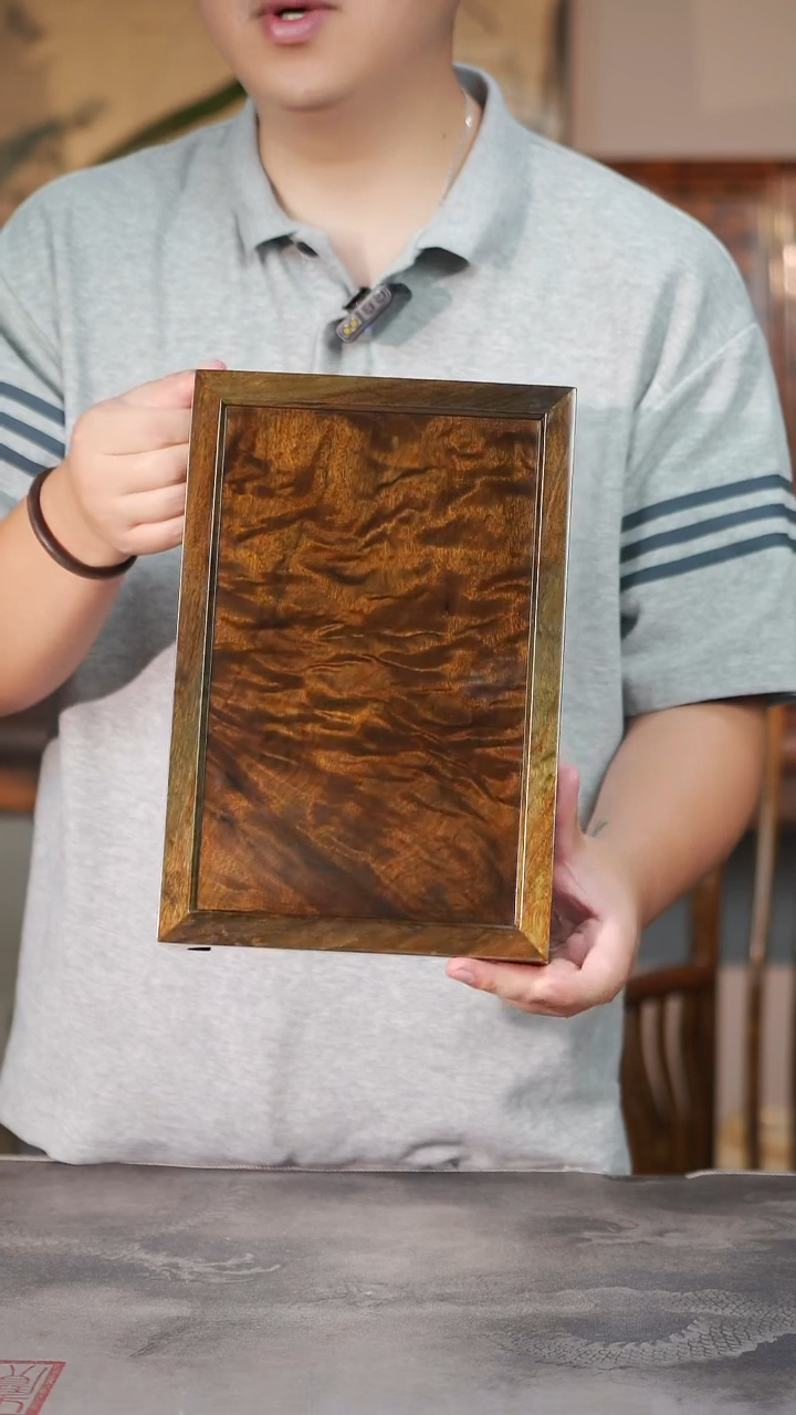 金丝楠544阴沉满花纹榫卯文房小炕几