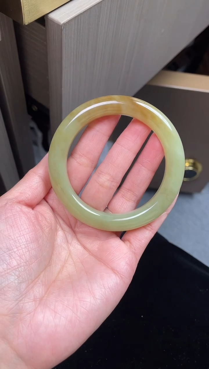 未镶嵌手镯和田玉٩****و和田玉手镯59mm