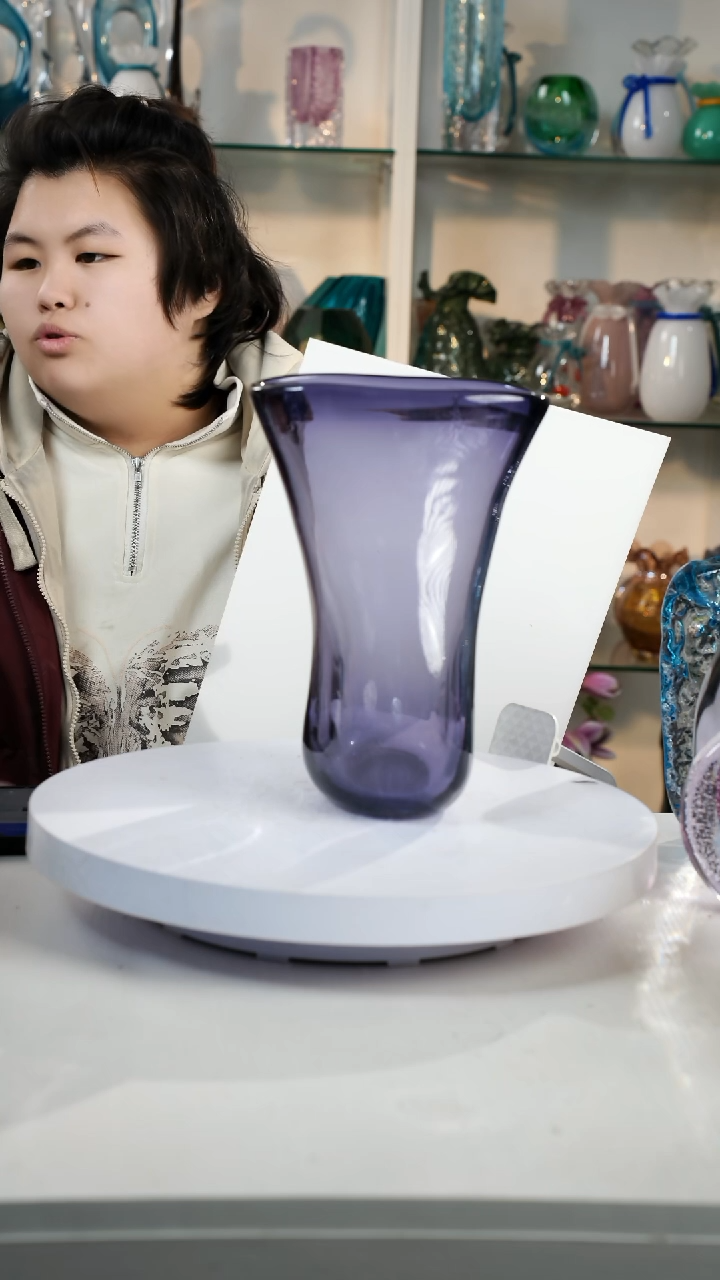 【闪购商品】琉璃【弘扬】高28轻奢琉璃花器正常手工痕迹