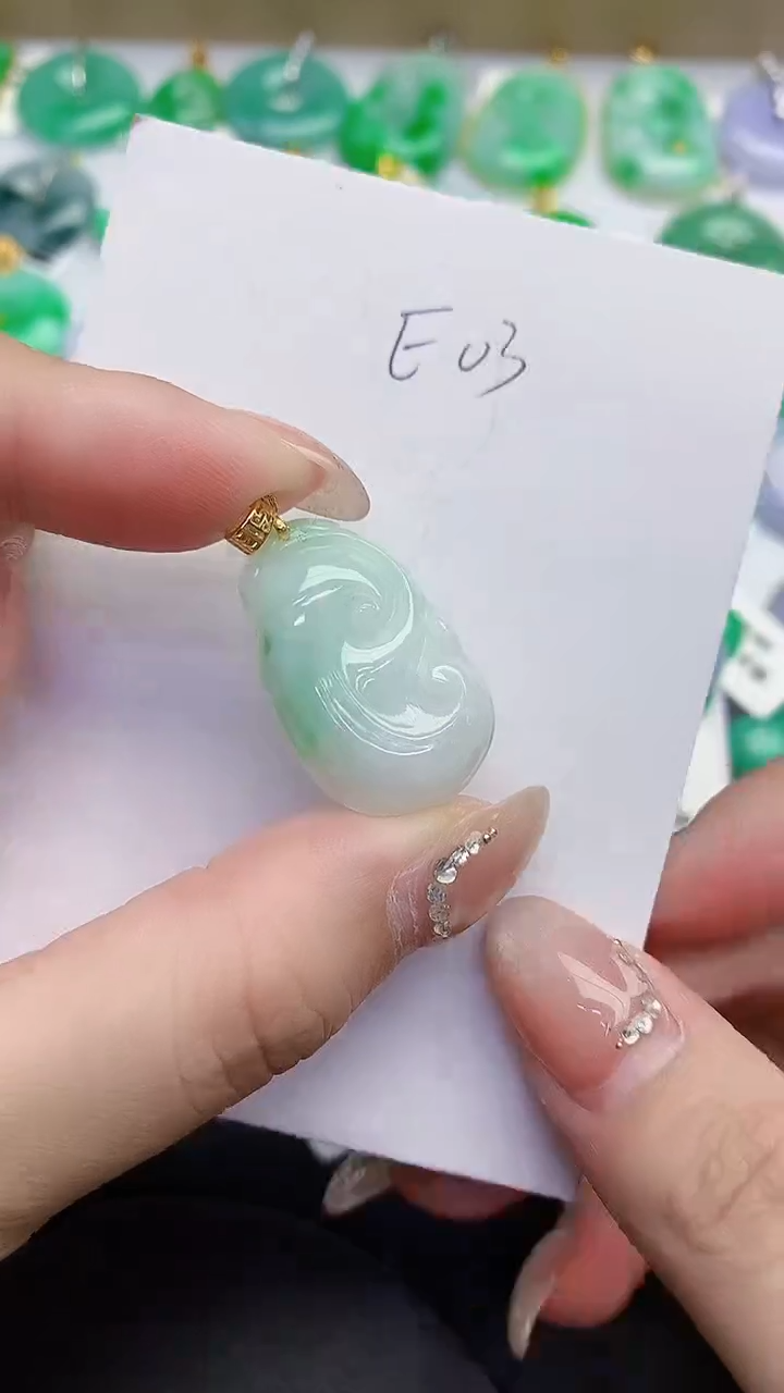 颈饰未镶嵌翡翠缅甸天然翡翠A货