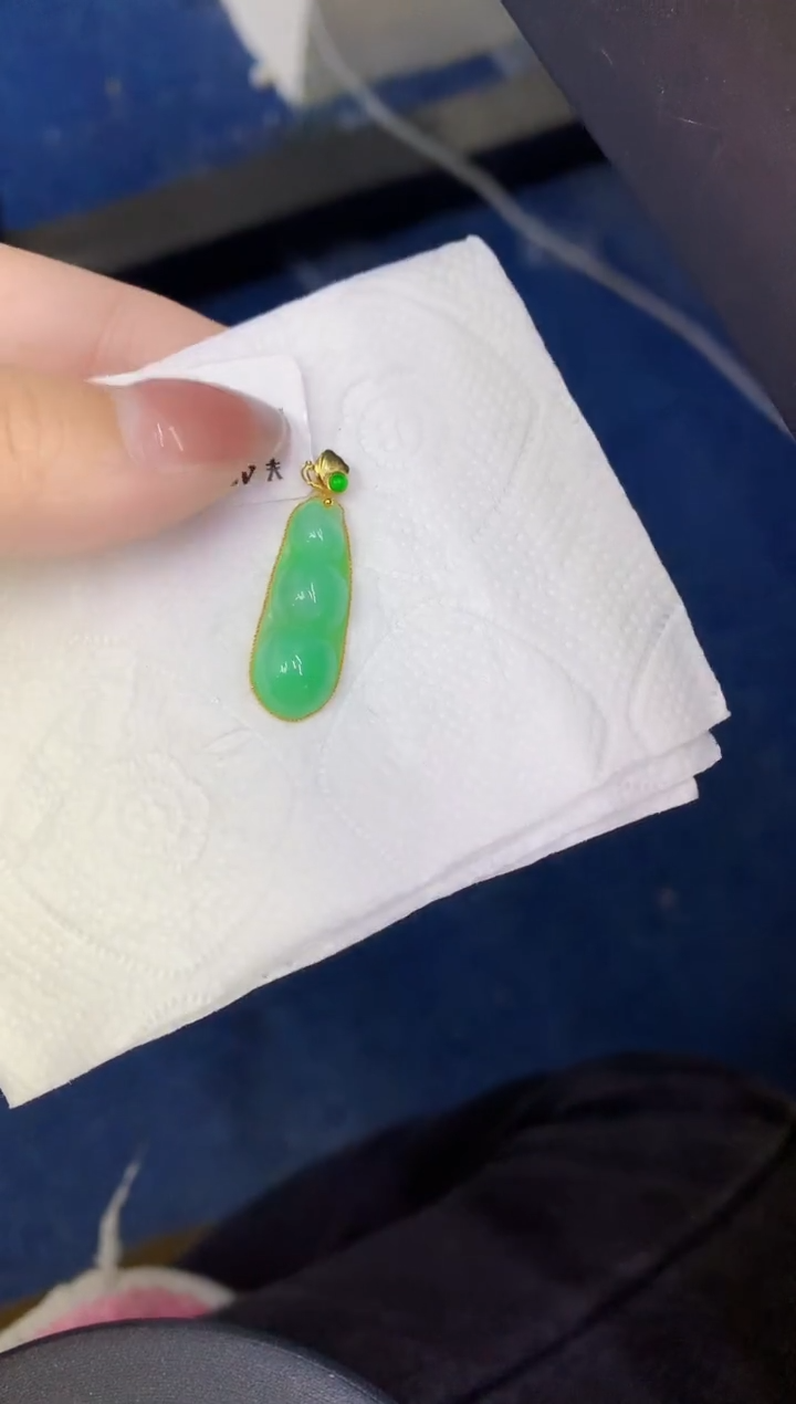 颈饰18K金镶嵌翡翠缅甸天然翡翠a货