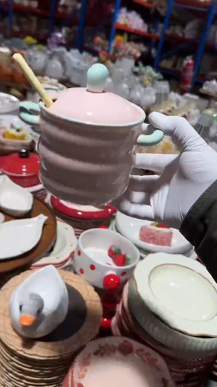 陶瓷带盖罐子带勺子微瑕 凑满20元包邮