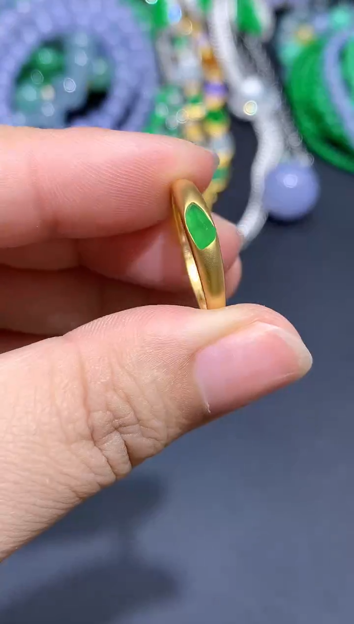 翡翠戒指18K金镶嵌383-春日珠宝1