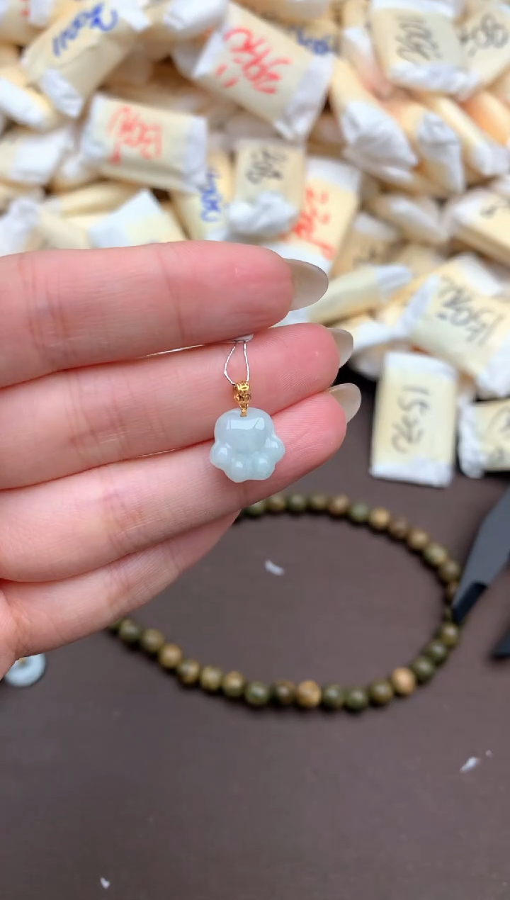 【闪购商品】翡翠挂件18K金镶嵌—