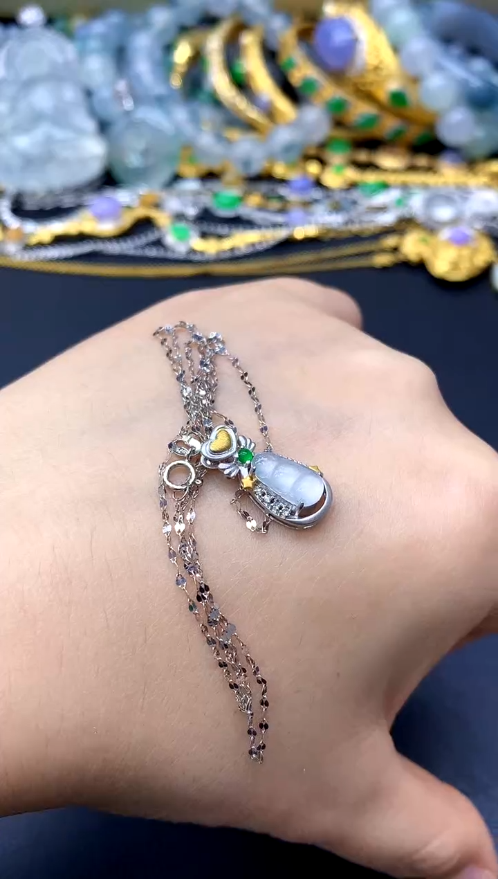 颈饰18K金镶嵌翡翠485-中国好珍宝