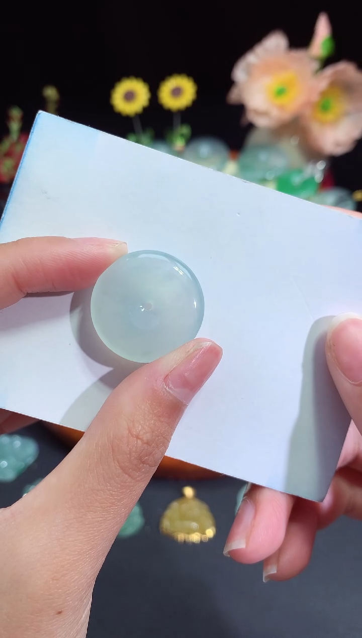 【闪购商品】翡翠颈饰未镶嵌平安扣