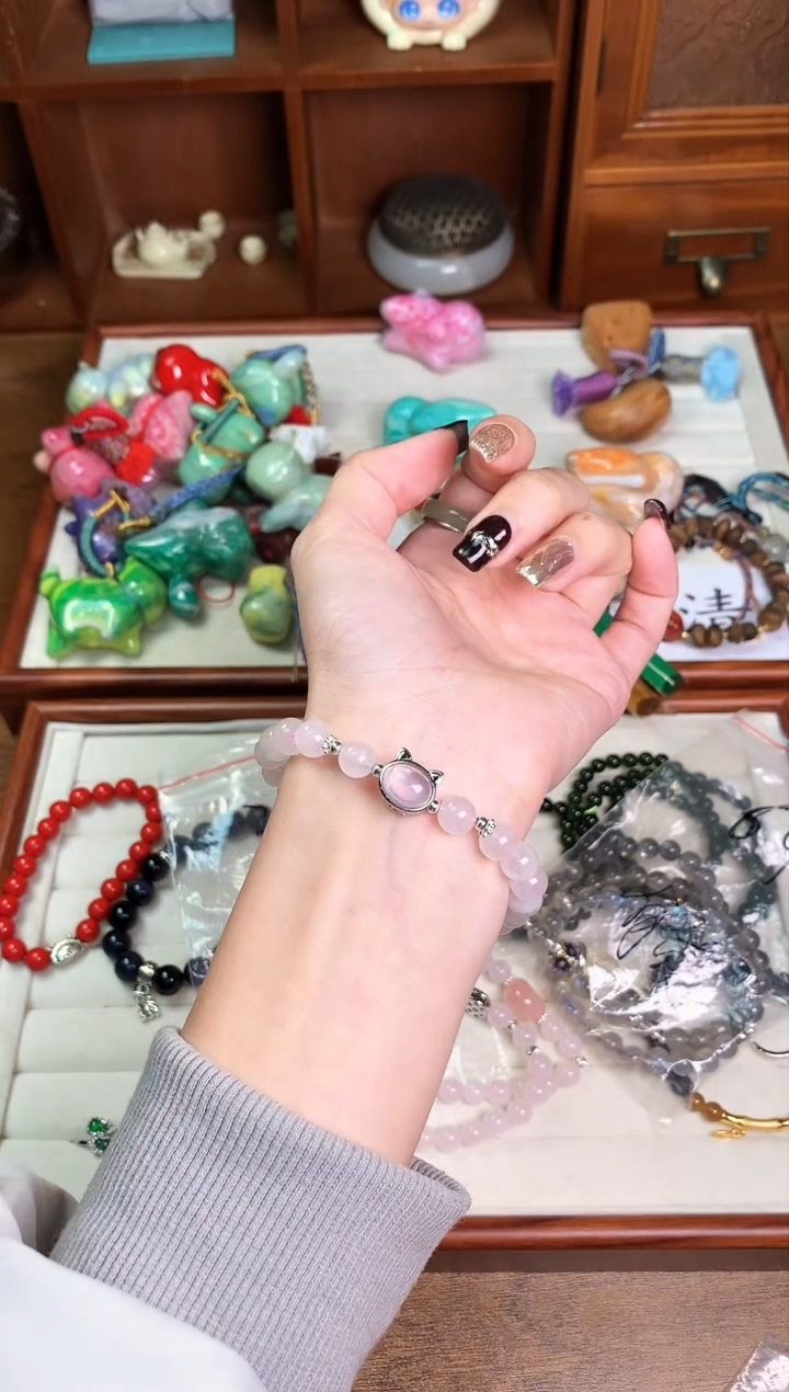 【闪购商品】水晶手链合金粉晶猫猫盒子单圈