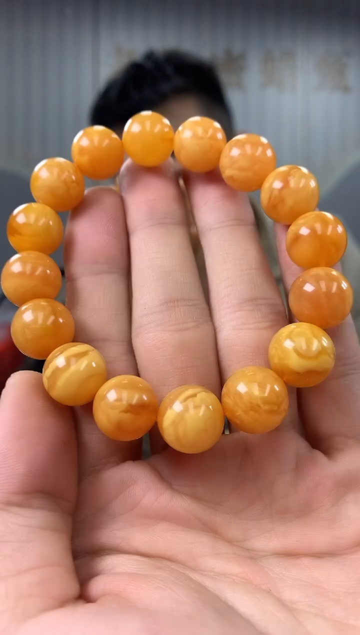 【闪购商品】蜜蜡裸石未镶嵌手串