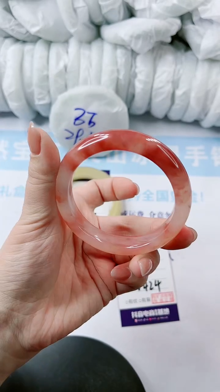 【闪购商品】石英质玉手镯未镶嵌多样性发货V424