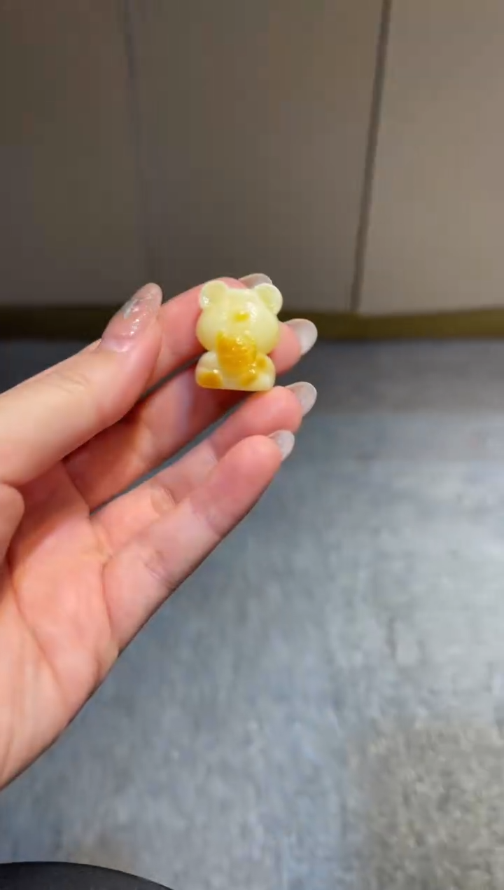 【闪购商品】琥珀珠宝奇石未镶嵌小熊