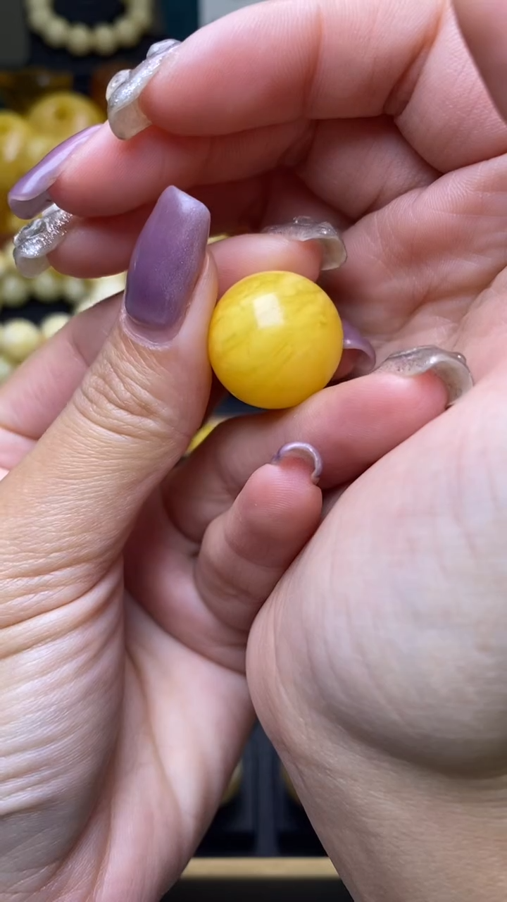 【闪购商品】琥珀裸石未镶嵌葵. 10
