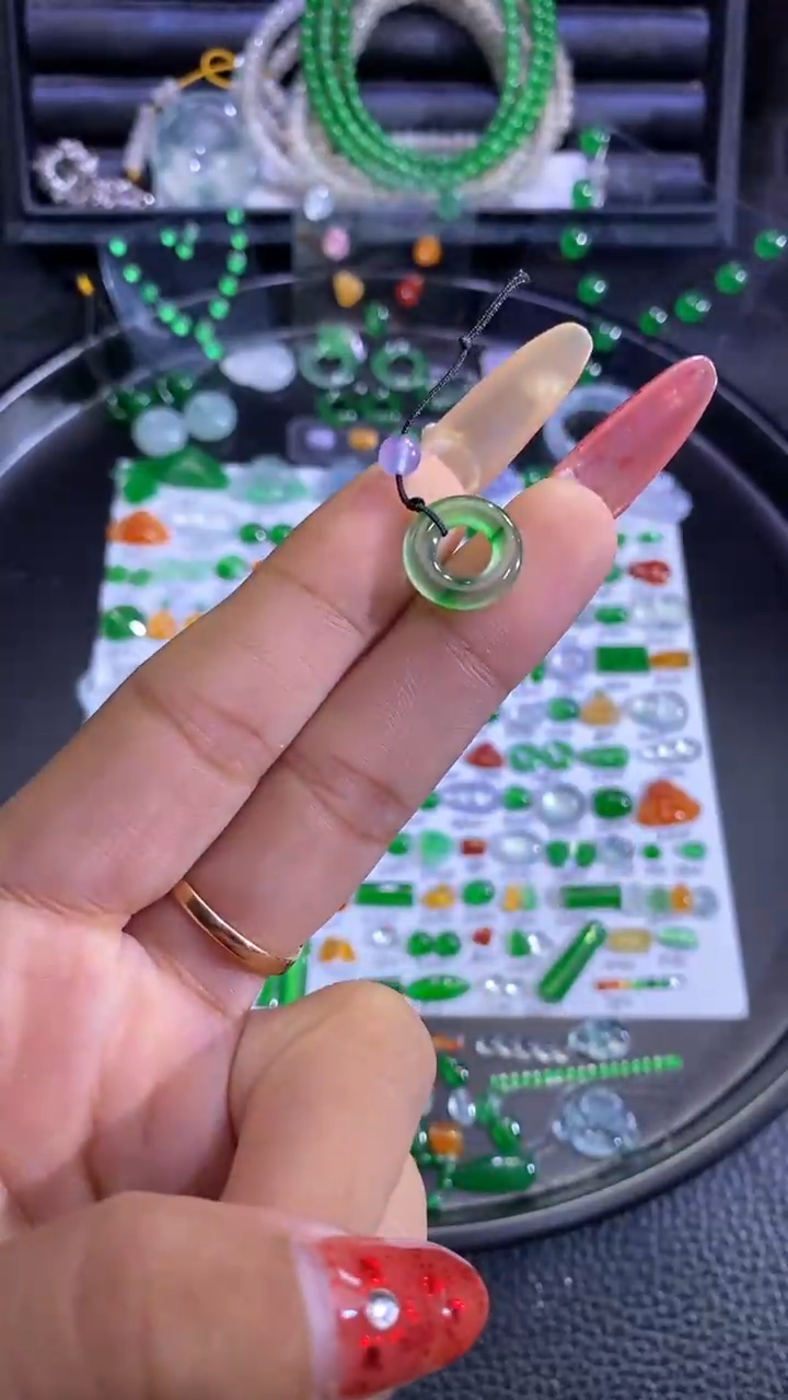 未镶嵌挂件翡翠圈