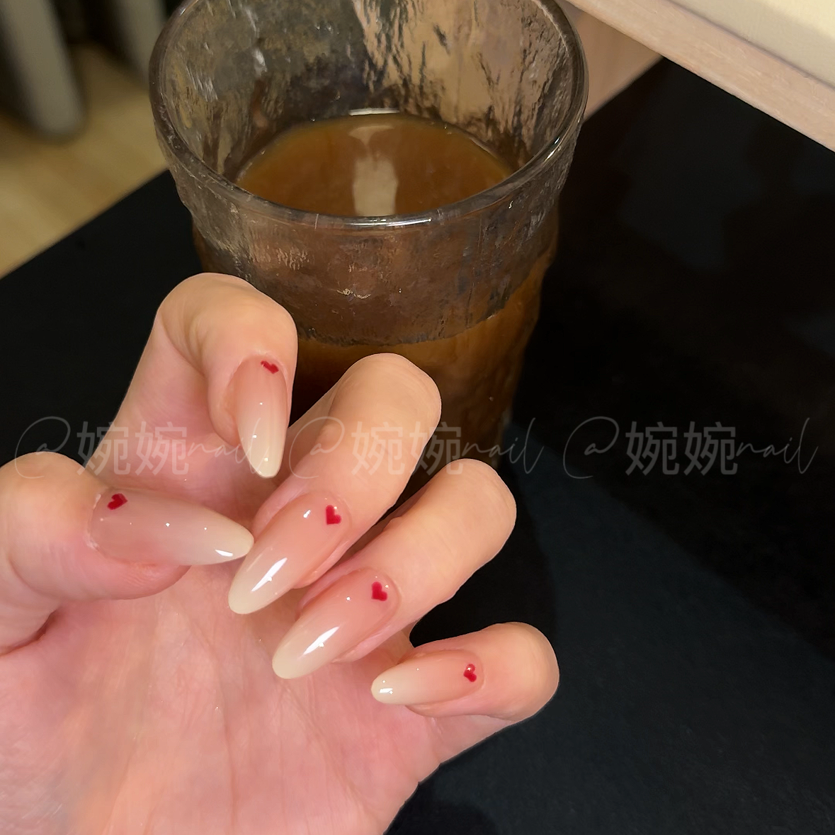 【落跑甜心】纯手工手绘爱心渐变温柔百搭设计穿戴甲