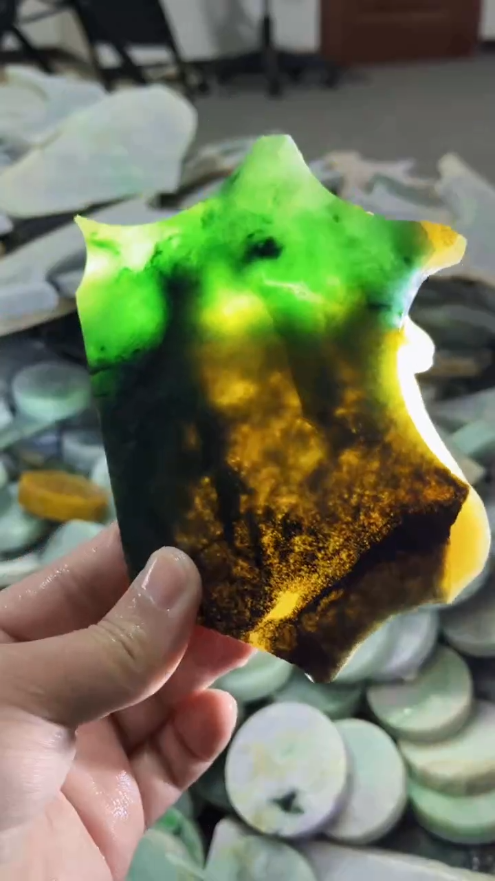 【闪购商品】翡翠挂件未镶嵌A货康壹157