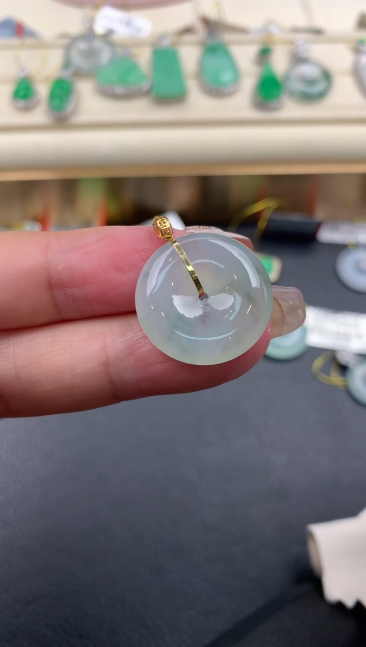 【闪购商品】翡翠颈饰18K金镶嵌Q202       