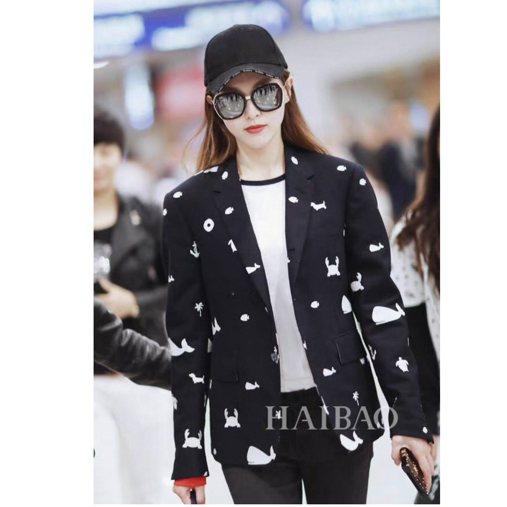 未使用 THOMBROWNE  稀有款 海洋系列刺绣西装 深蓝色/1