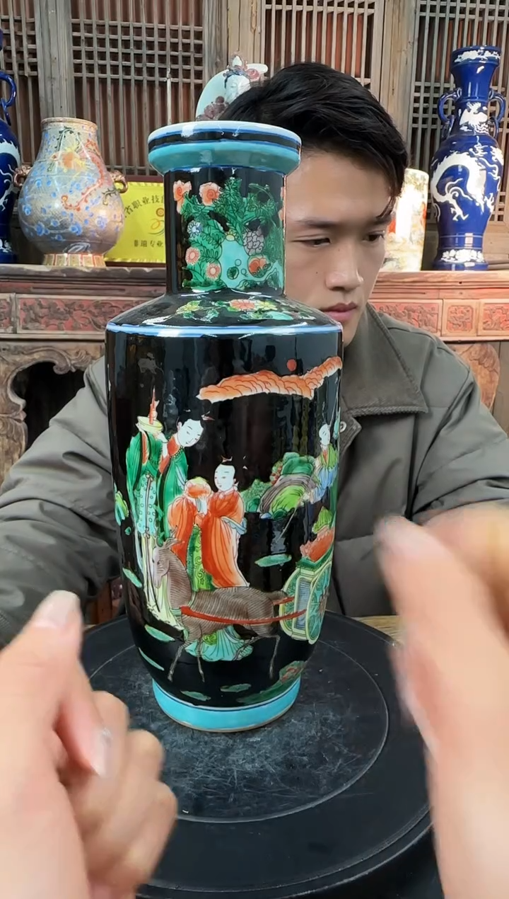 【闪购商品】摆件陶瓷 摆件 麻姑献寿 古彩棒槌瓶