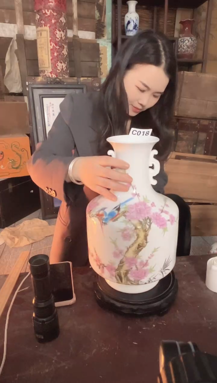 陶景德镇陶瓷摆件C018