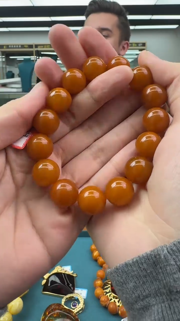 【闪购商品】琥珀手串未镶嵌182秒拍号