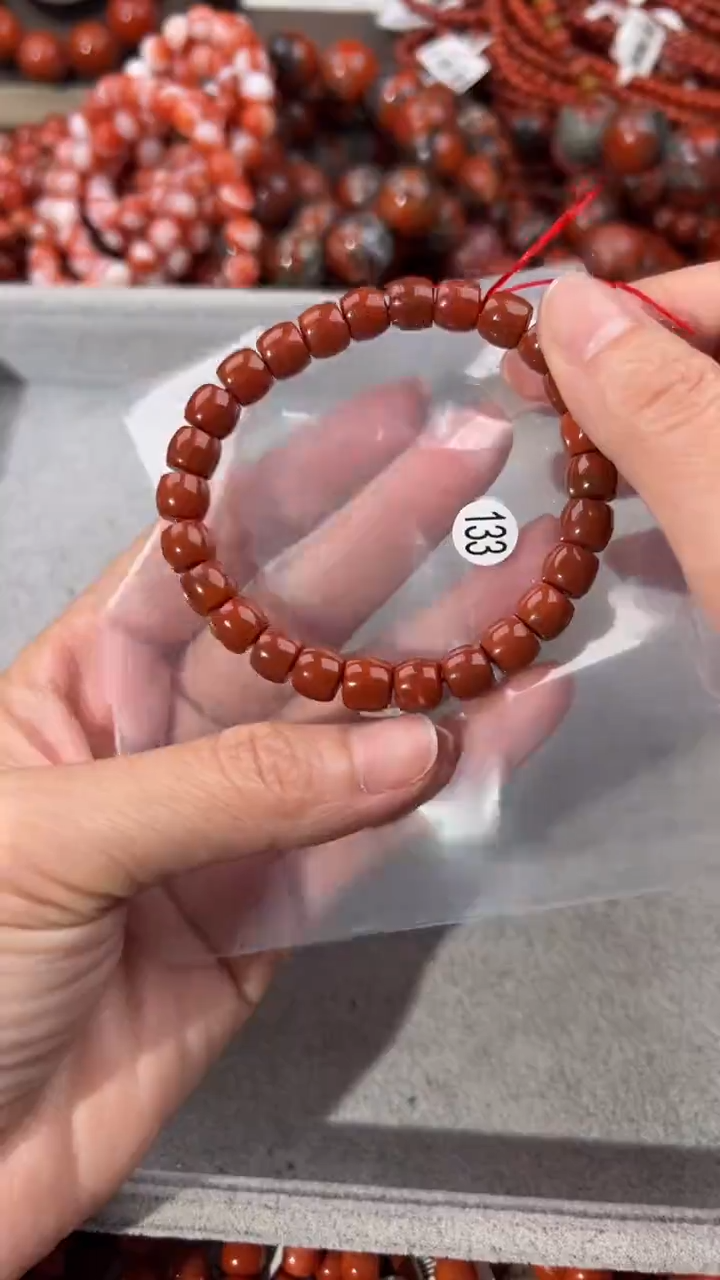 南红玛瑙手串未镶嵌8
