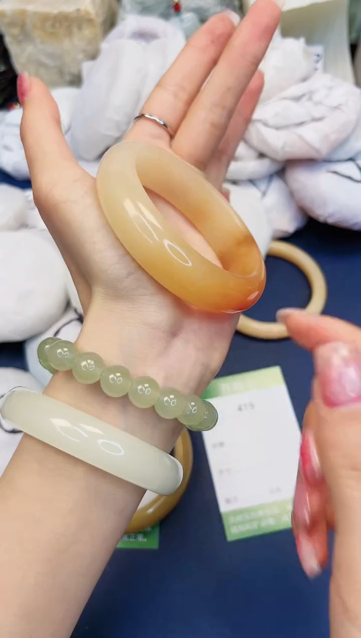 【闪购商品】石英质玉手镯未镶嵌419