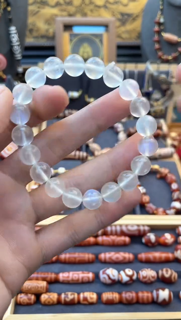 玛瑙/玉髓未镶嵌颈饰月光石