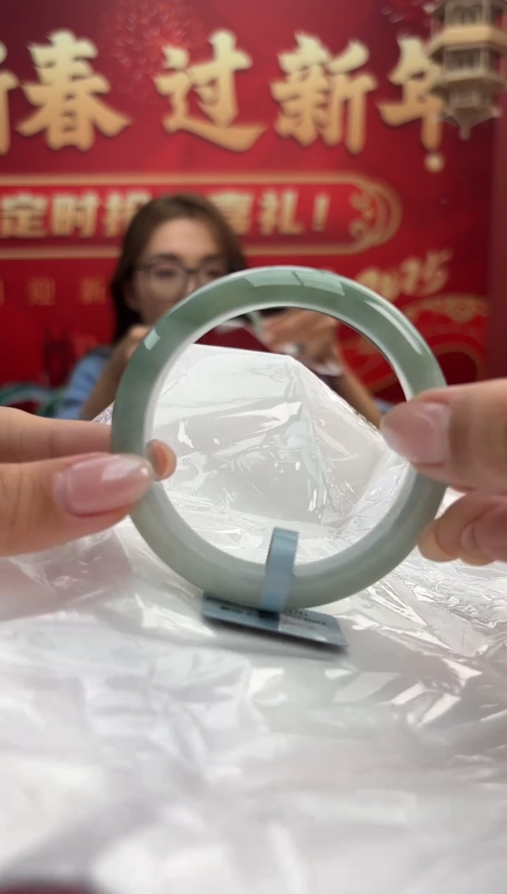 【闪购商品】翡翠手镯未镶嵌8手镯