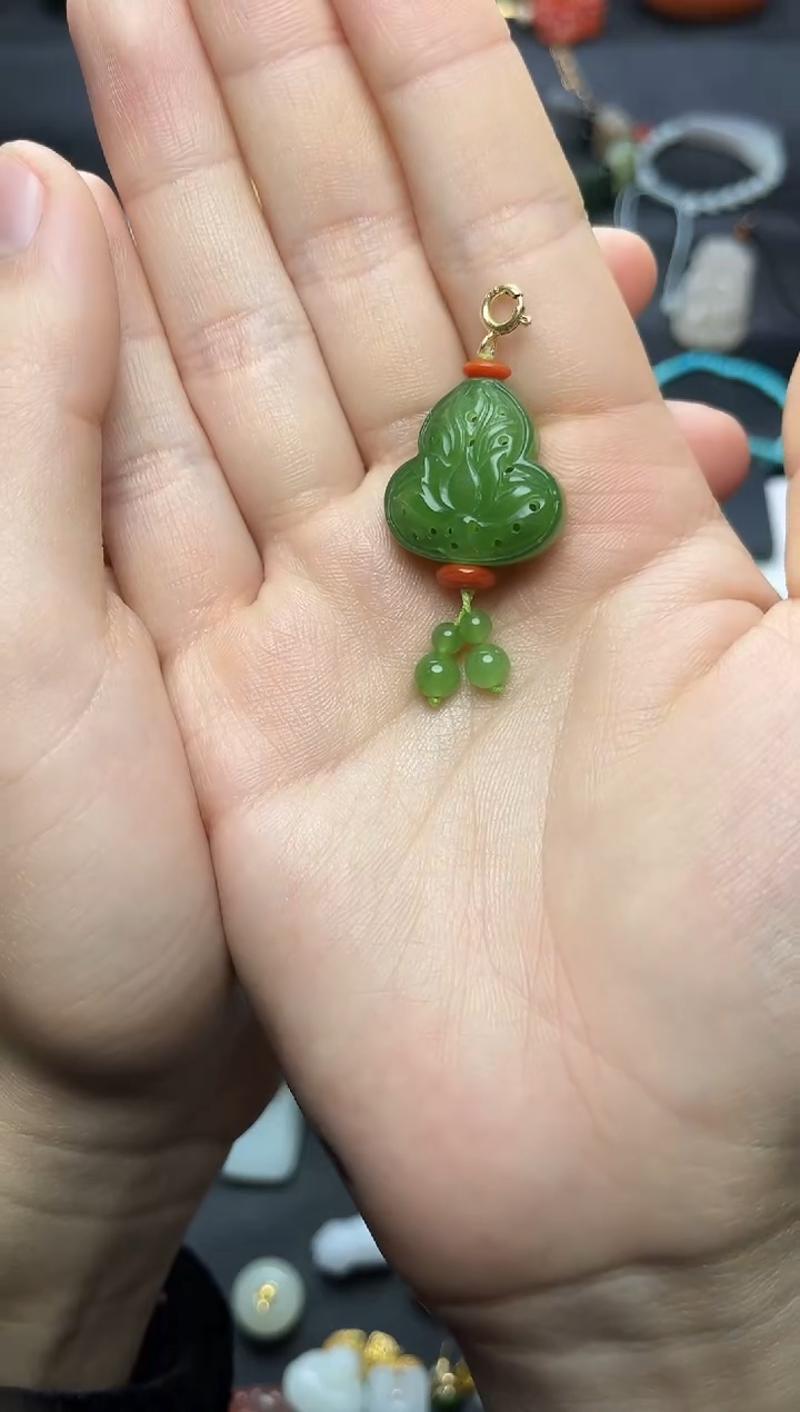 颈饰银S925镶嵌和田玉香囊06