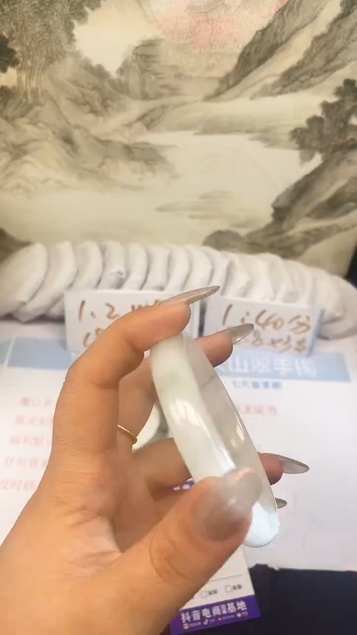 【闪购商品】石英质玉手镯未镶嵌122 59