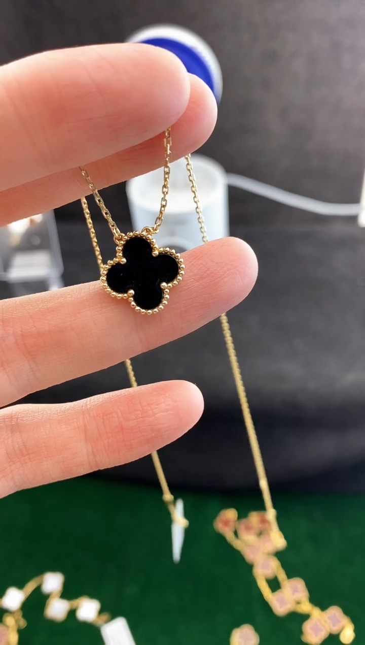 【闪购商品】玛瑙/玉髓项链18K金镶嵌.