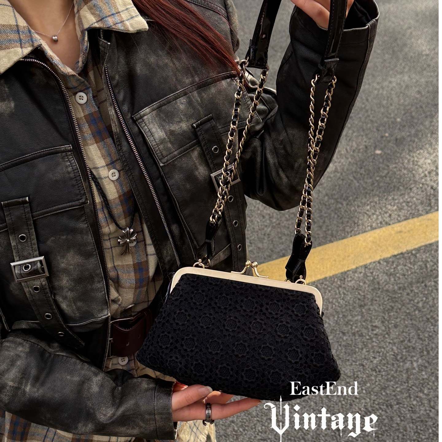 95新 Chanel/香奈儿 東区-秀款黑金漆皮cf双子星单肩包/12361