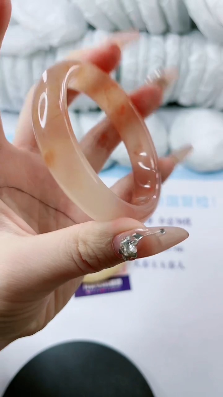 【闪购商品】石英质玉手镯未镶嵌多样性发货L392