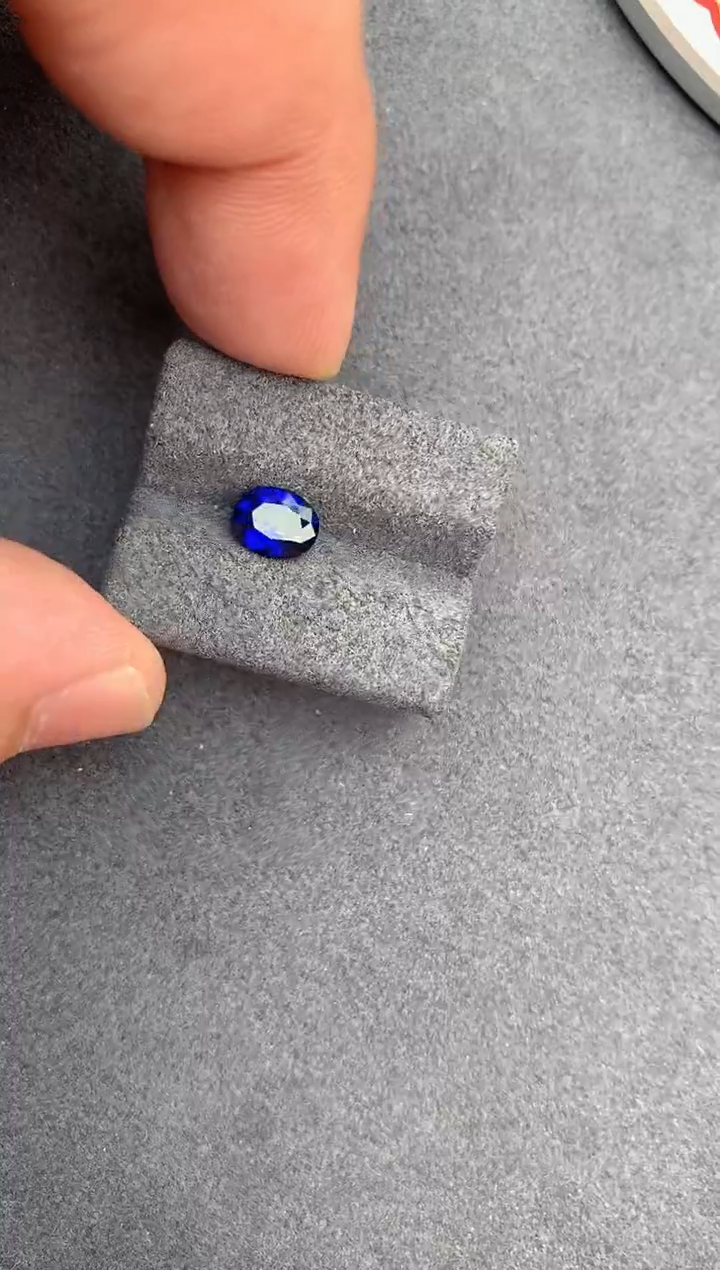 【闪购商品】蓝宝石裸石未镶嵌1.3ct皇家蓝