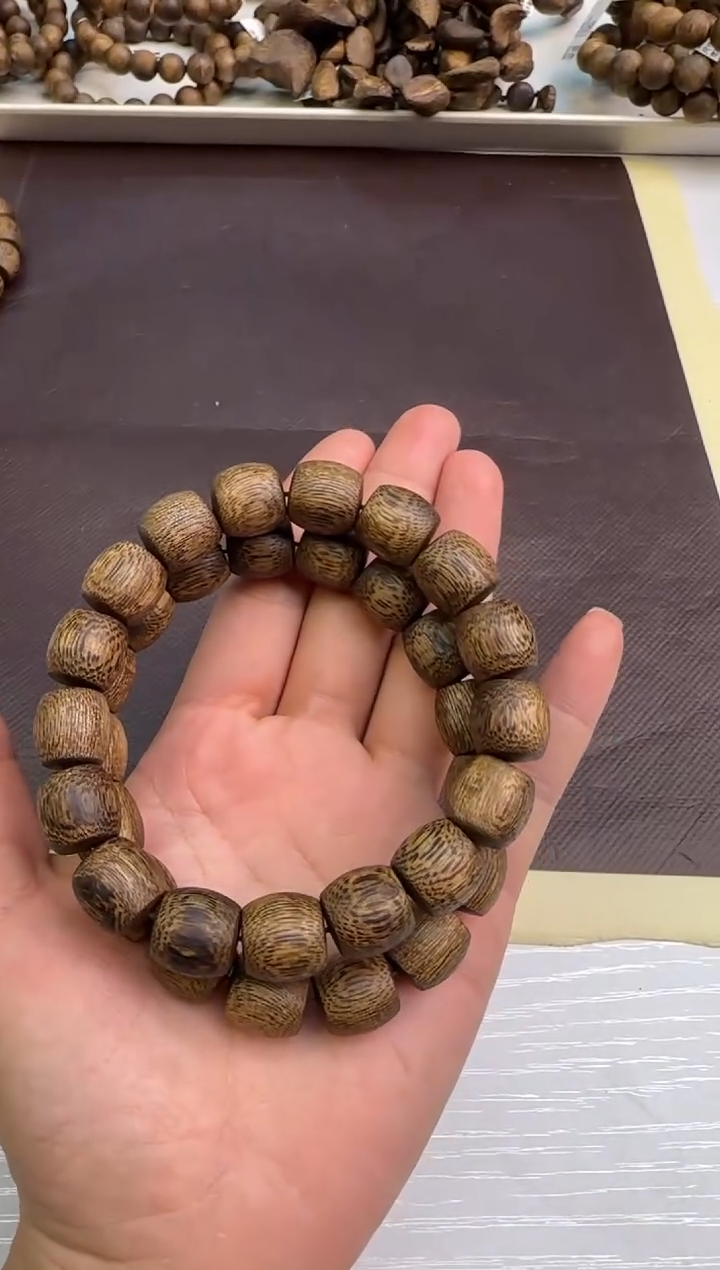 【闪购商品】沉香手串99沉海南老白棋12mm12g多样性发1