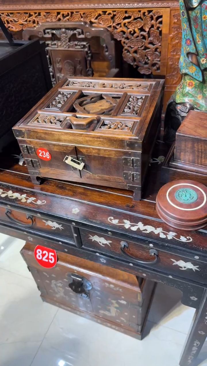 木福****古黄花梨镜支2680.8888888888