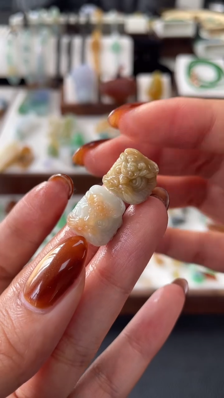 【闪购商品】定制翡翠未镶嵌醒狮300