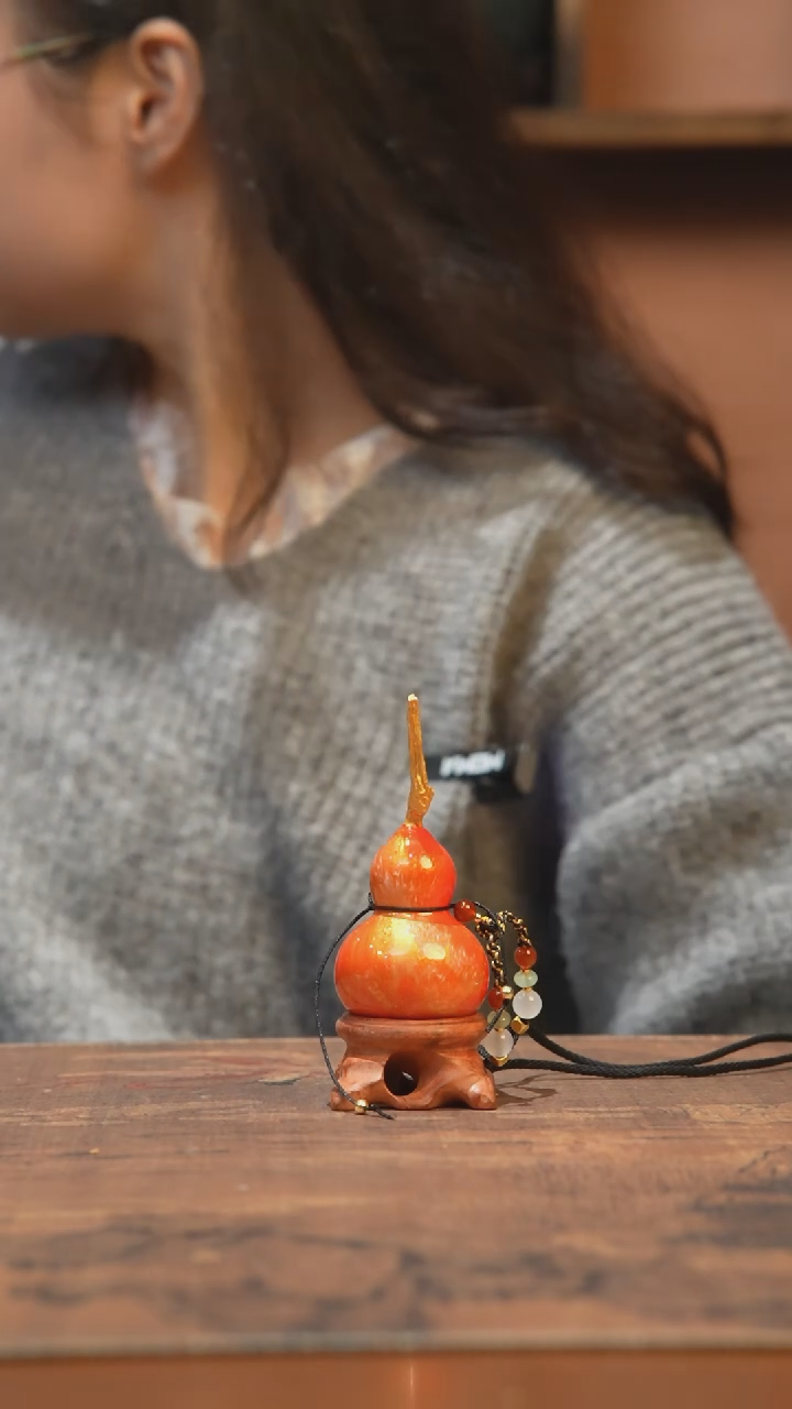 【闪购商品】616号-大漆飘漆小葫芦脖挂