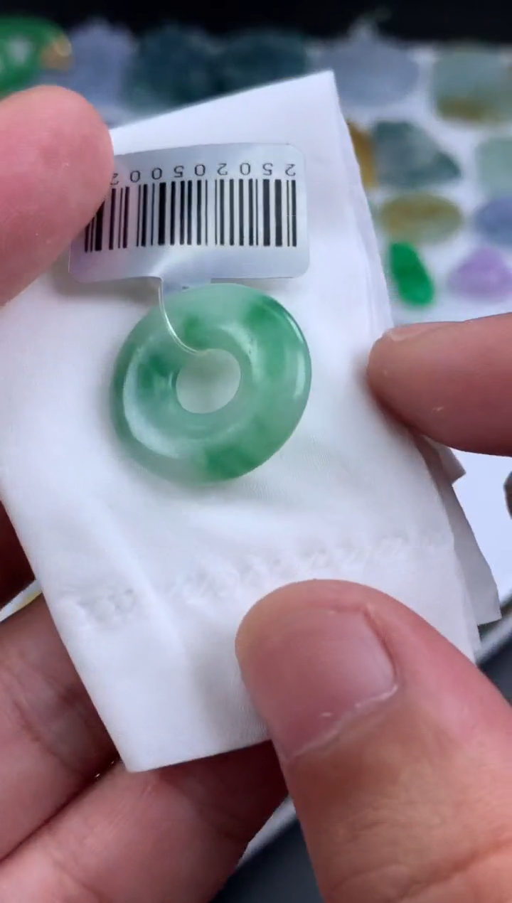 【闪购商品】定制翡翠未镶嵌翡翠